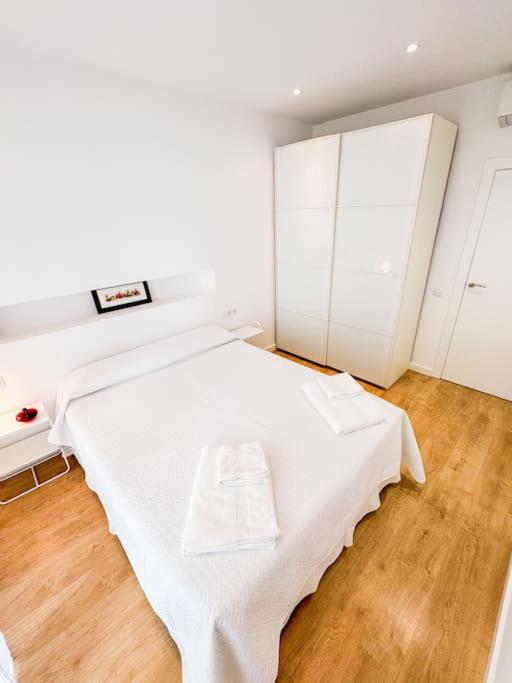 Anna & Thomas - Sitges Center Apt Eksteriør billede